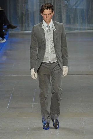 Look 10